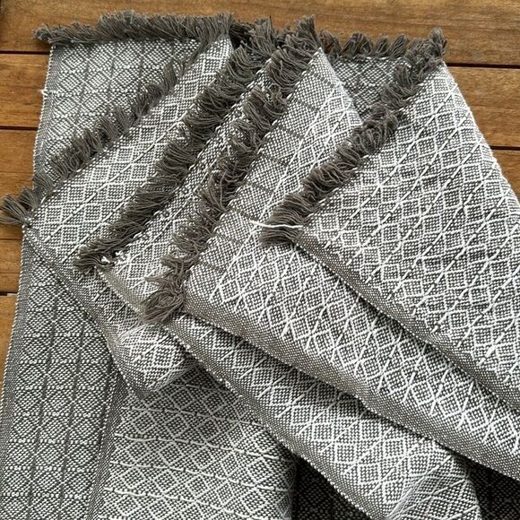 World Market Cocoa & White (4) Placemats - Picture 3 of 4